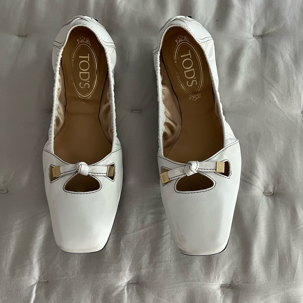 Tod’s White Degas Ballerina Ballet Flats